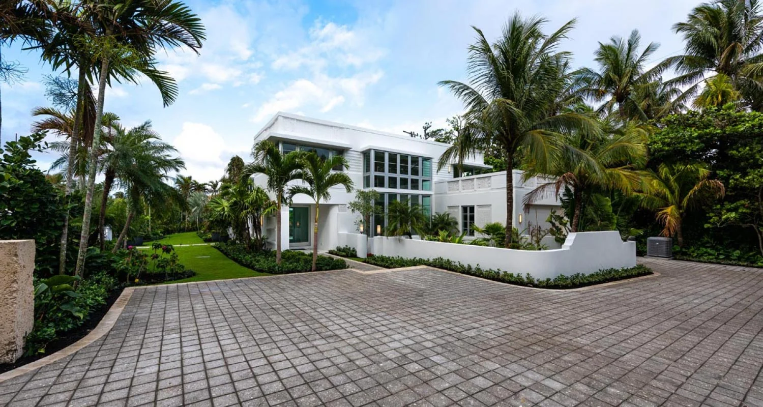Residencia Con Vidrio Laminado Solex y Transparente En Palm Beach, FL - ES Windows