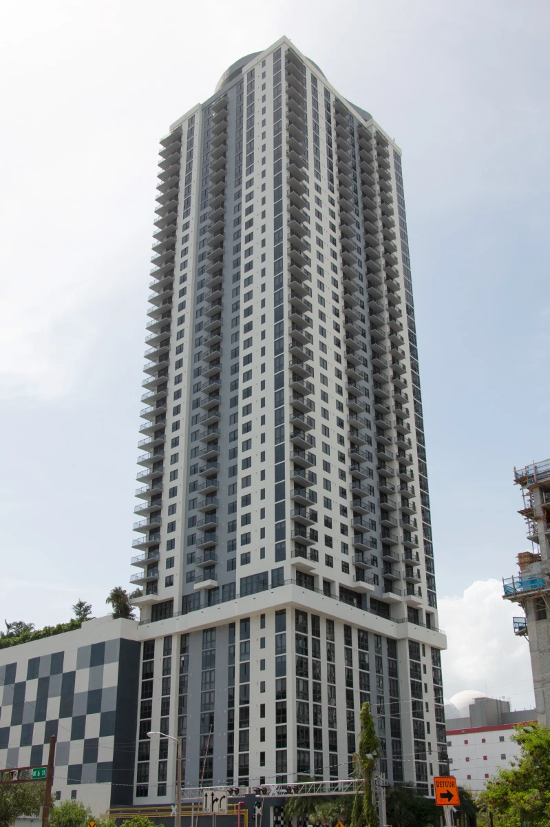 Caoba Tower - ES Windows