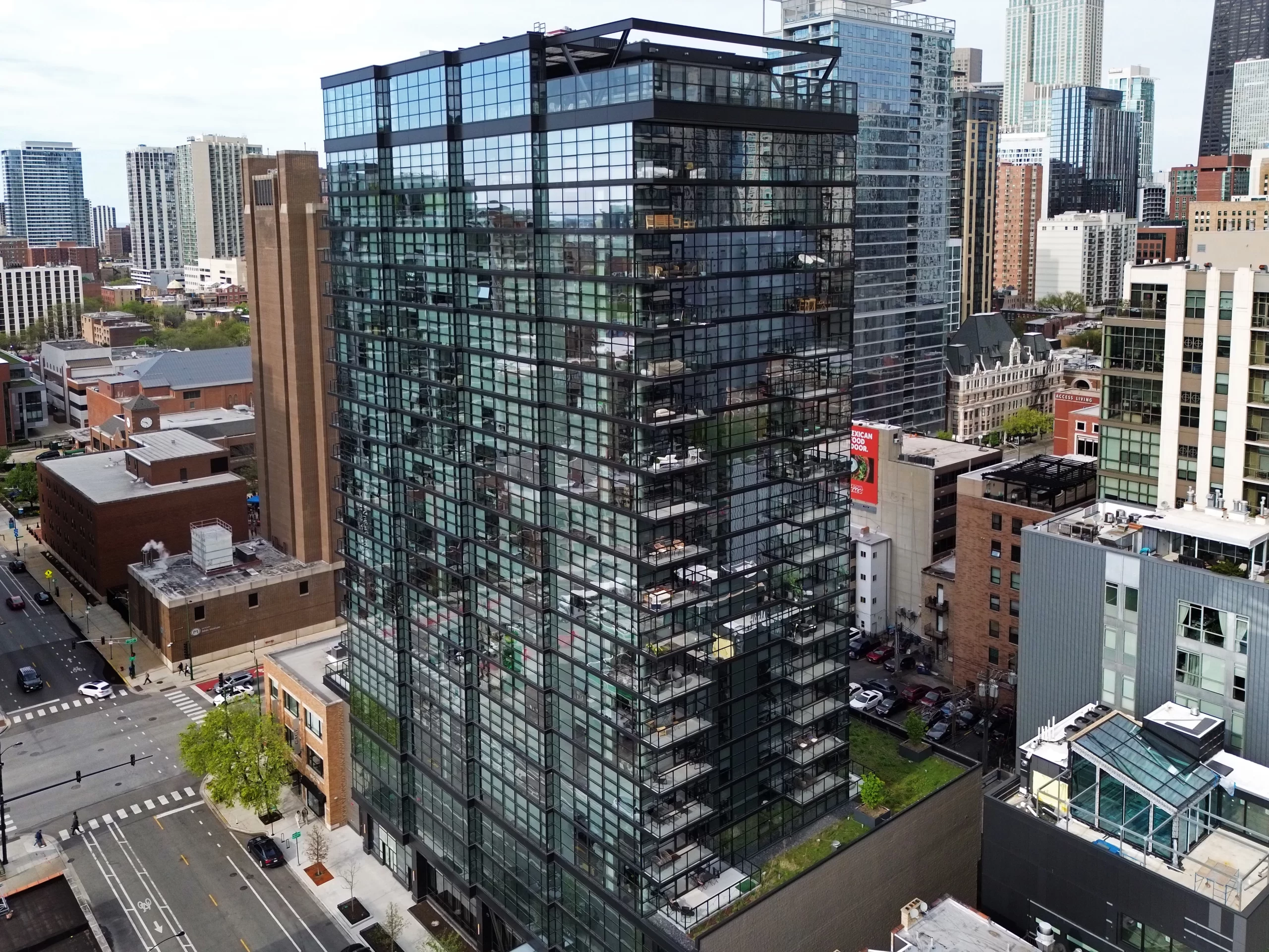 741 N Wells - ES Windows